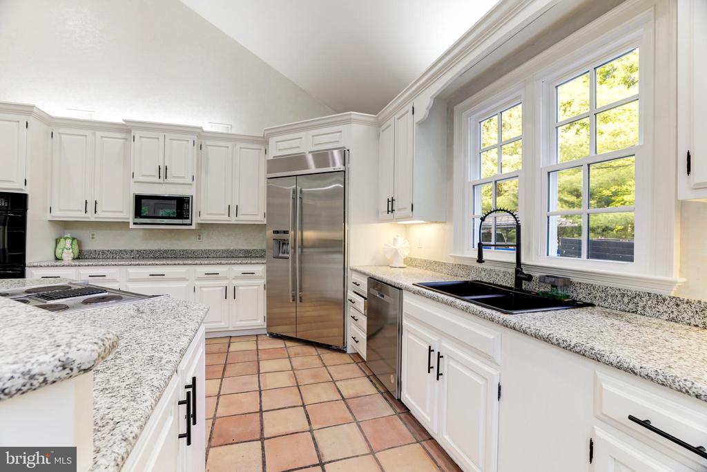 8409 Brookewood Ct