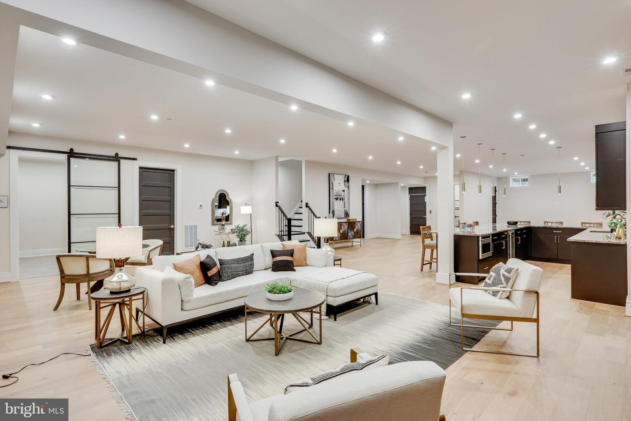 1278 Ballantrae Farm Dr