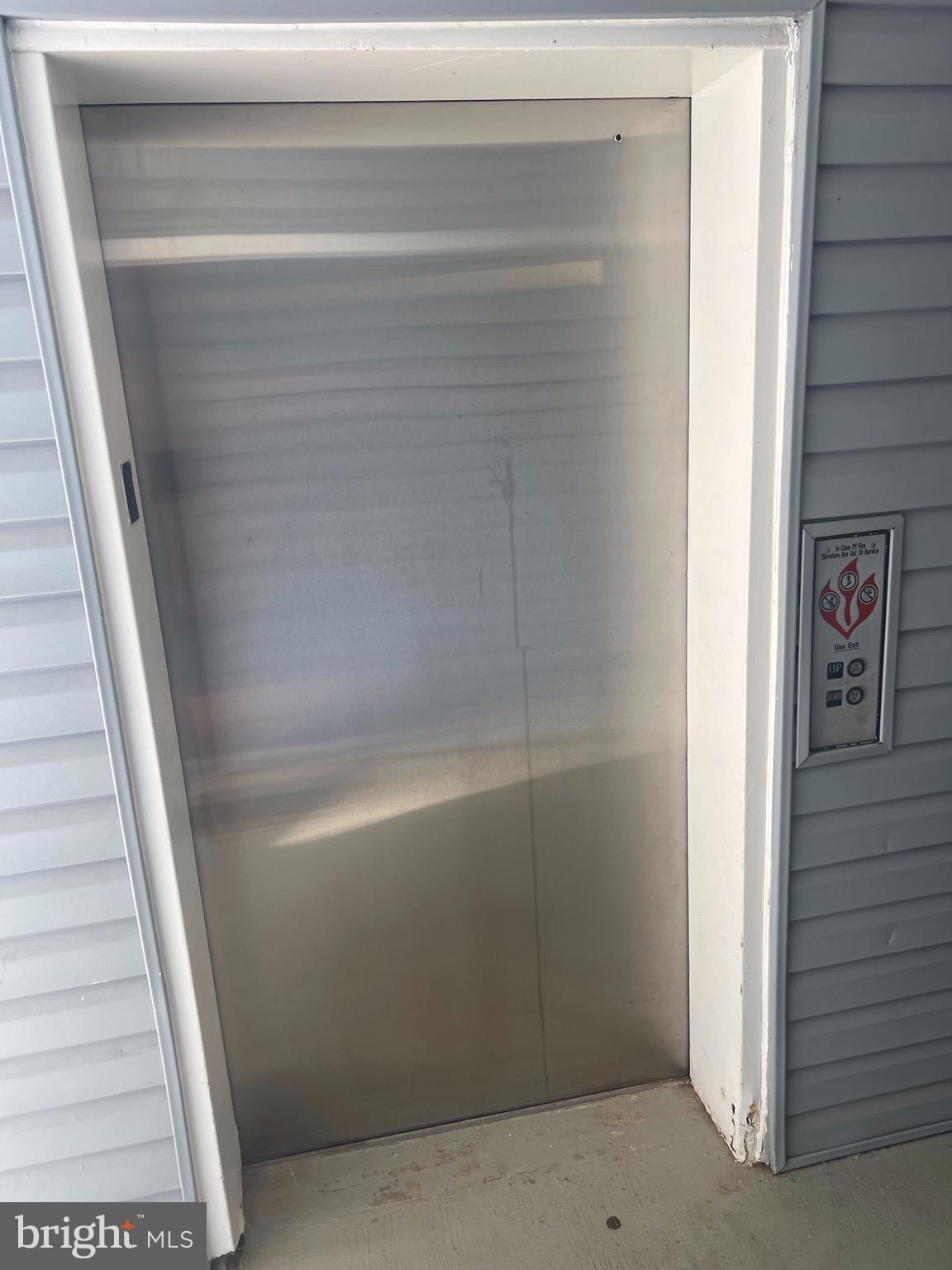 3176 Summit Square Dr #4-C2