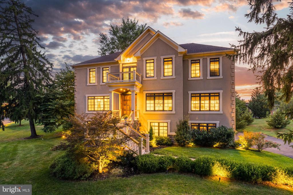 8105 Falstaff Rd