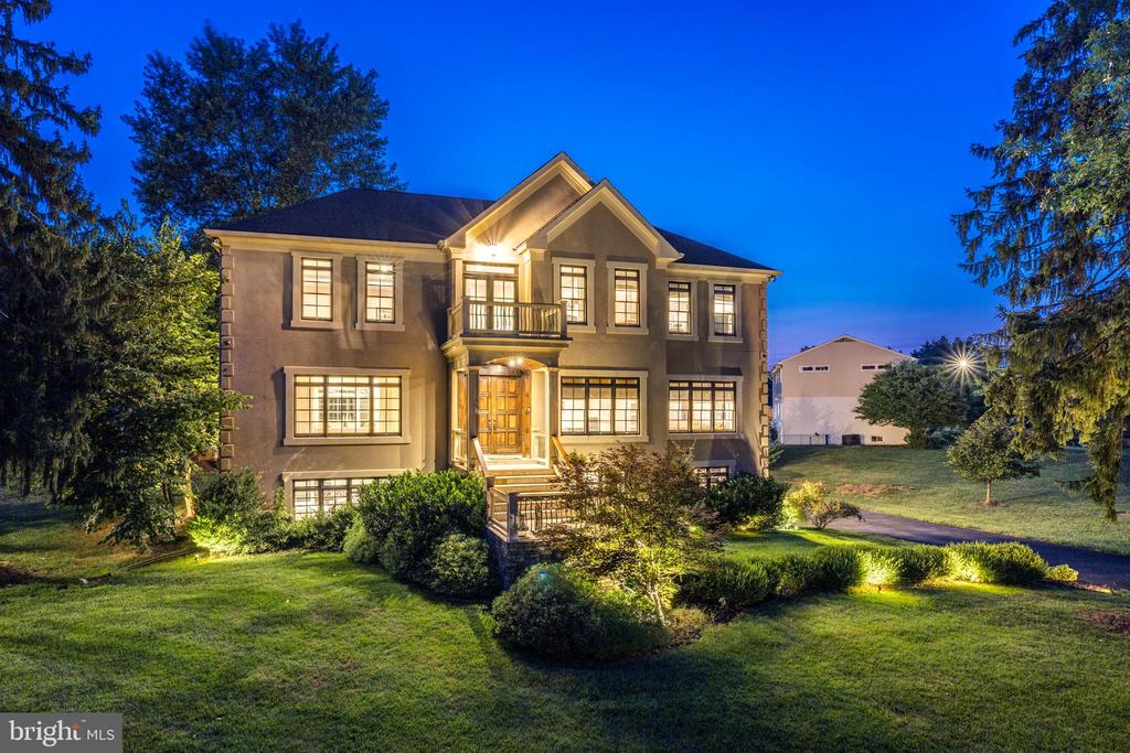 8105 Falstaff Rd