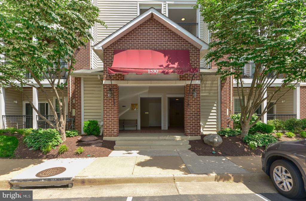 1530 Spring Gate Dr #9307