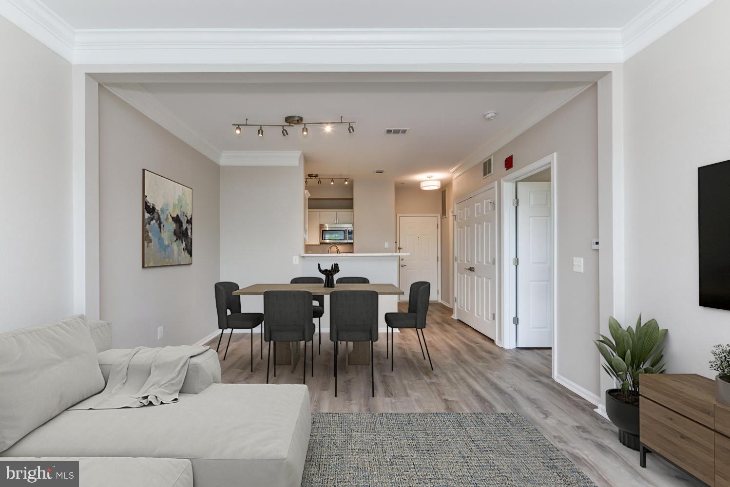 1530 Spring Gate Dr #9307