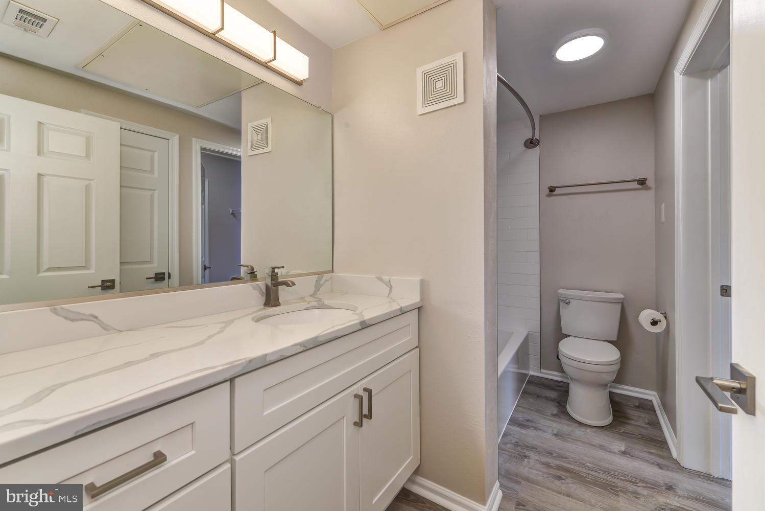 1530 Spring Gate Dr #9307