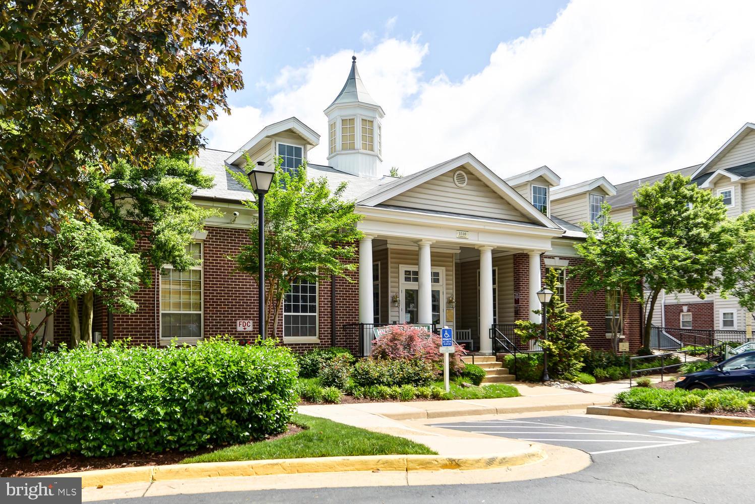 1530 Spring Gate Dr #9307