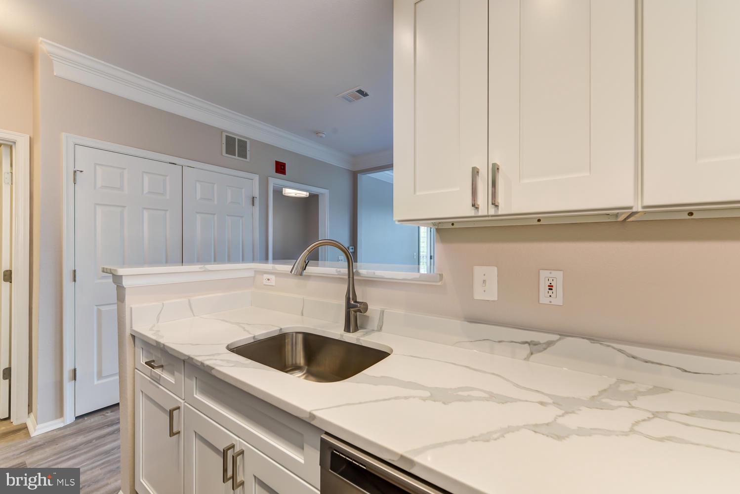 1530 Spring Gate Dr #9307