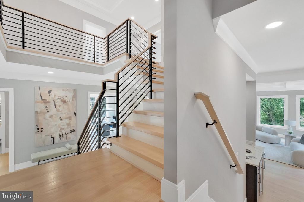 6226 KELLOGG DRIVE