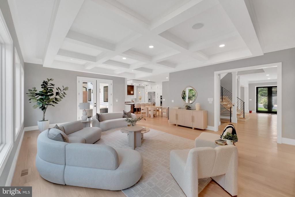 6226 KELLOGG DRIVE