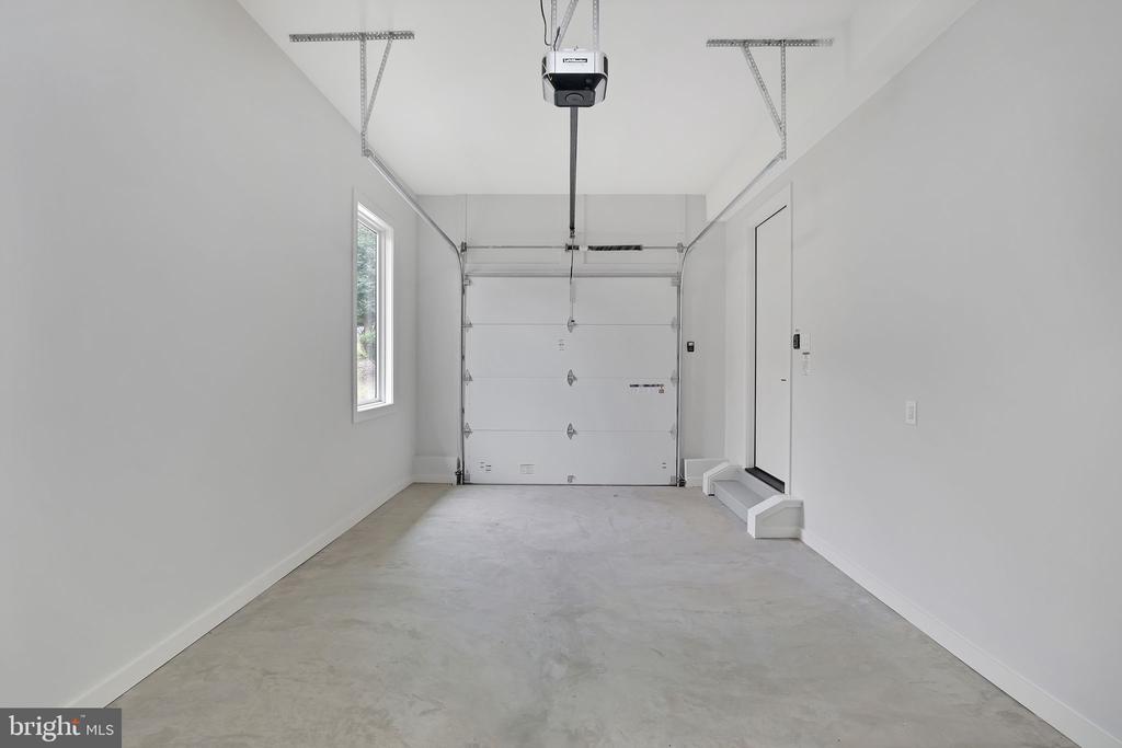 6226 KELLOGG DRIVE
