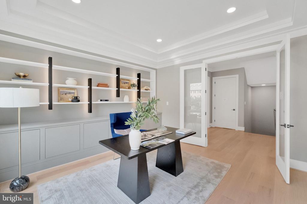 6226 KELLOGG DRIVE