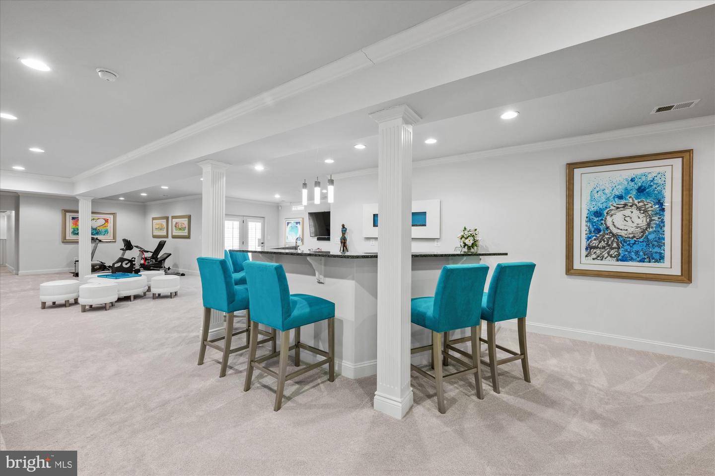 1678 Hunting Crest Way