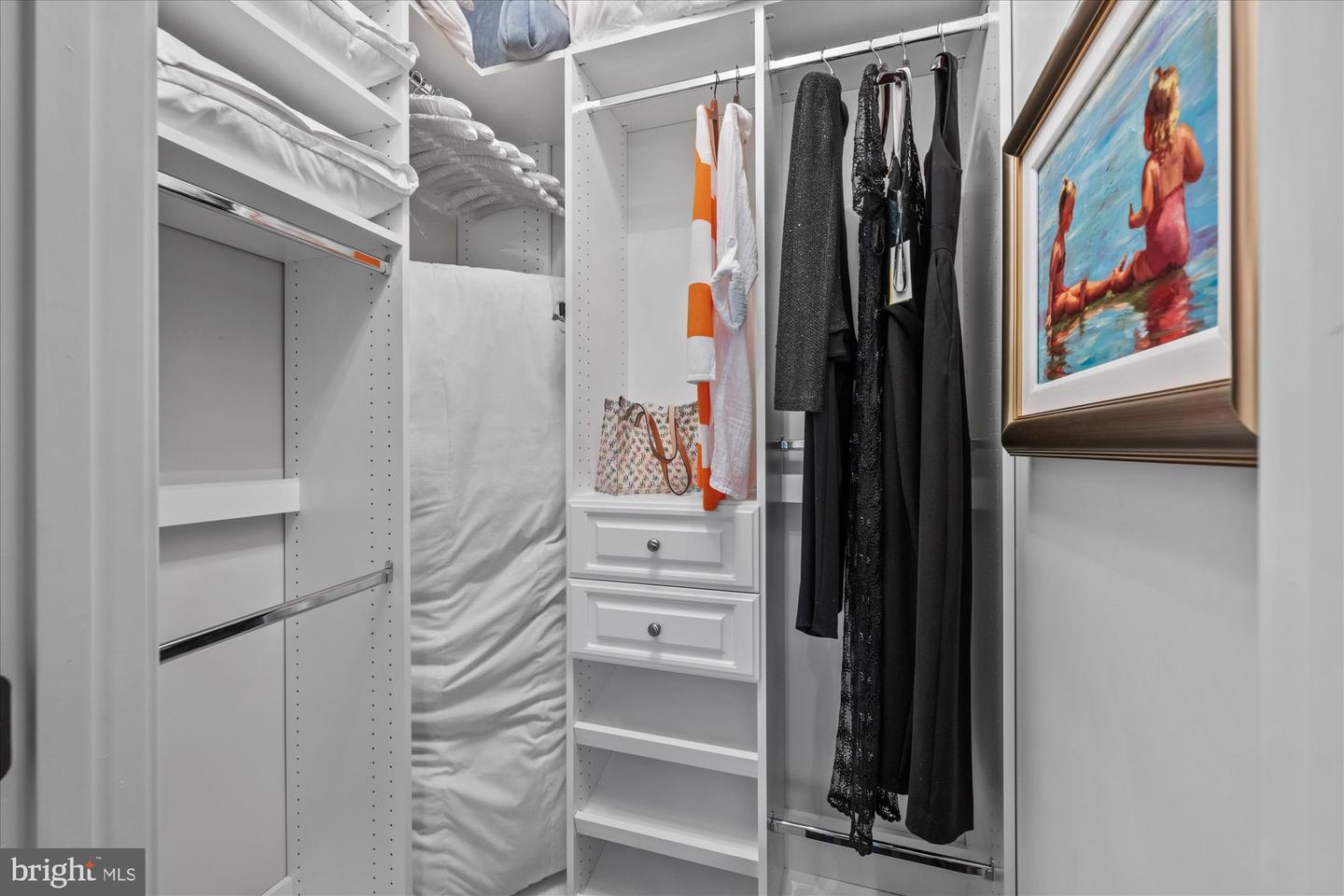 1678 Hunting Crest Way