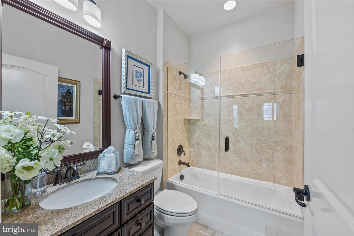 1678 Hunting Crest Way
