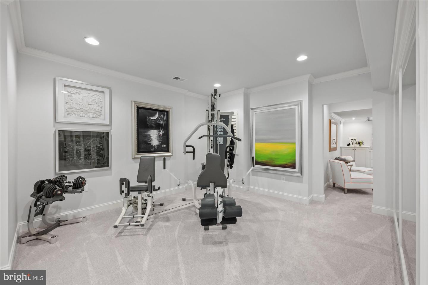 1678 Hunting Crest Way