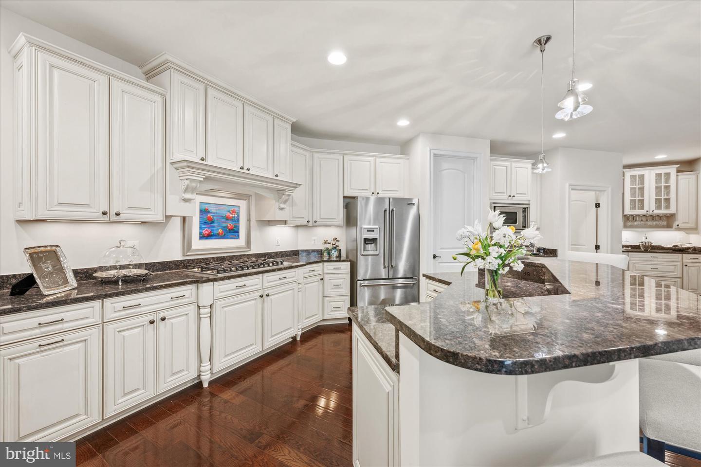 1678 Hunting Crest Way