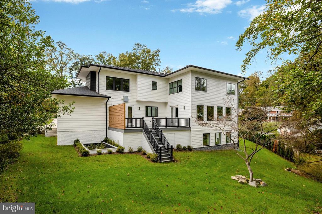 6226 KELLOGG DRIVE