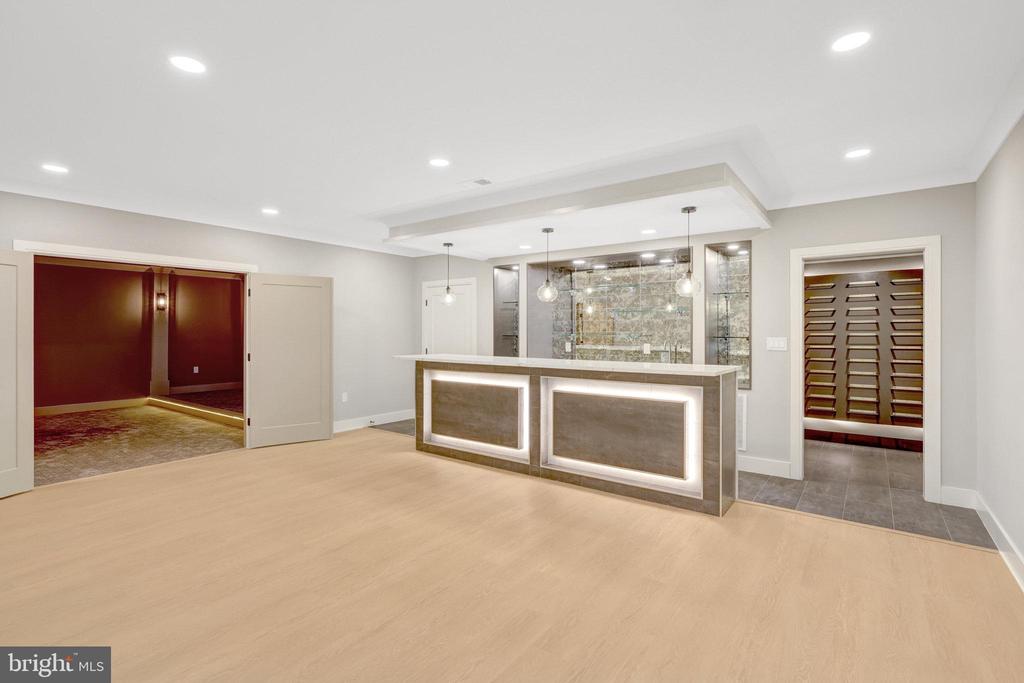 6226 KELLOGG DRIVE