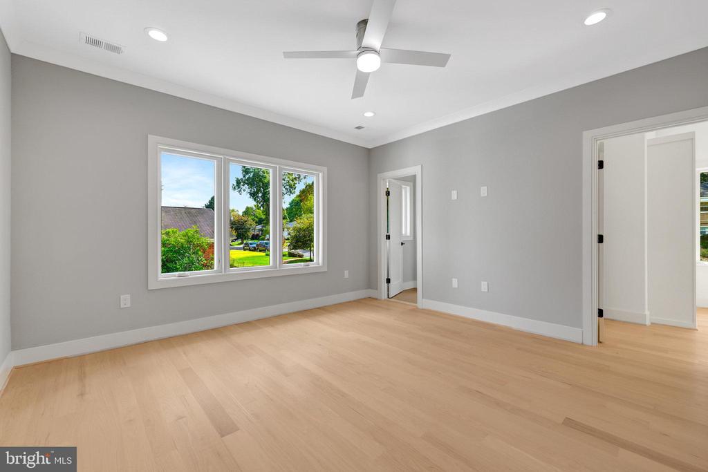 6226 KELLOGG DRIVE