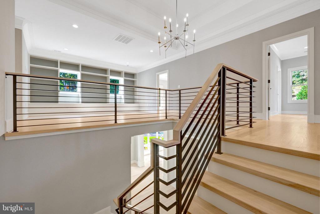 6226 KELLOGG DRIVE
