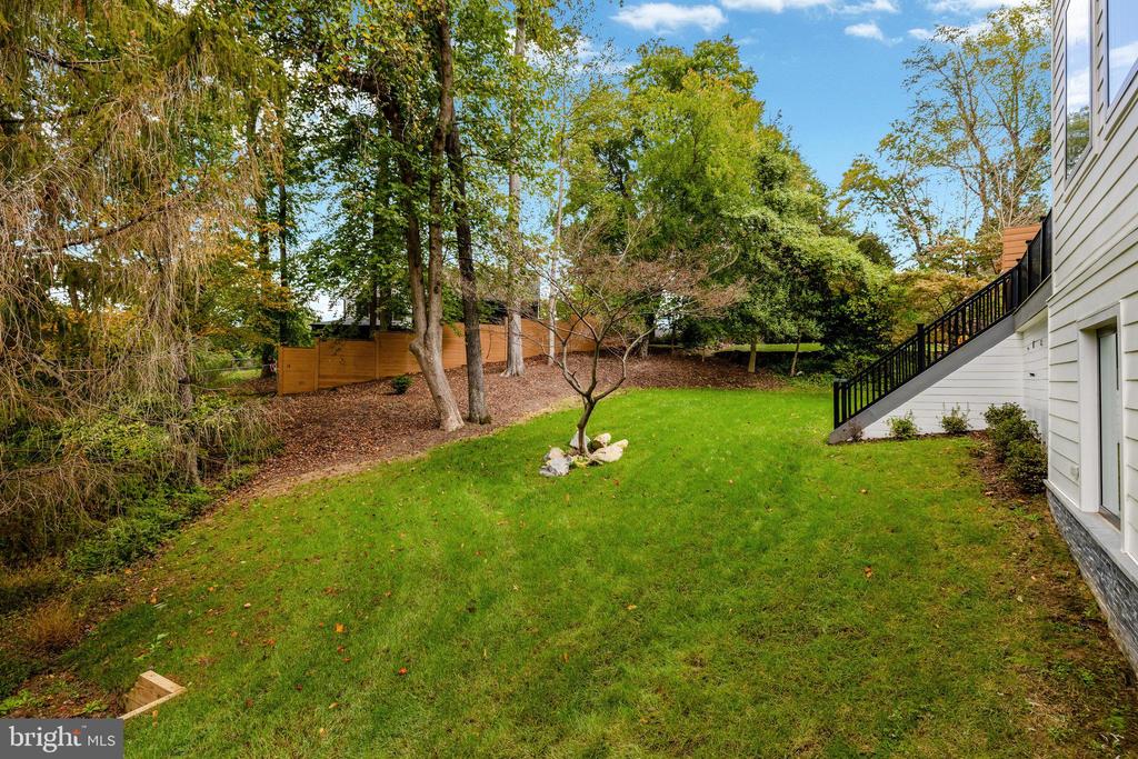 6226 KELLOGG DRIVE