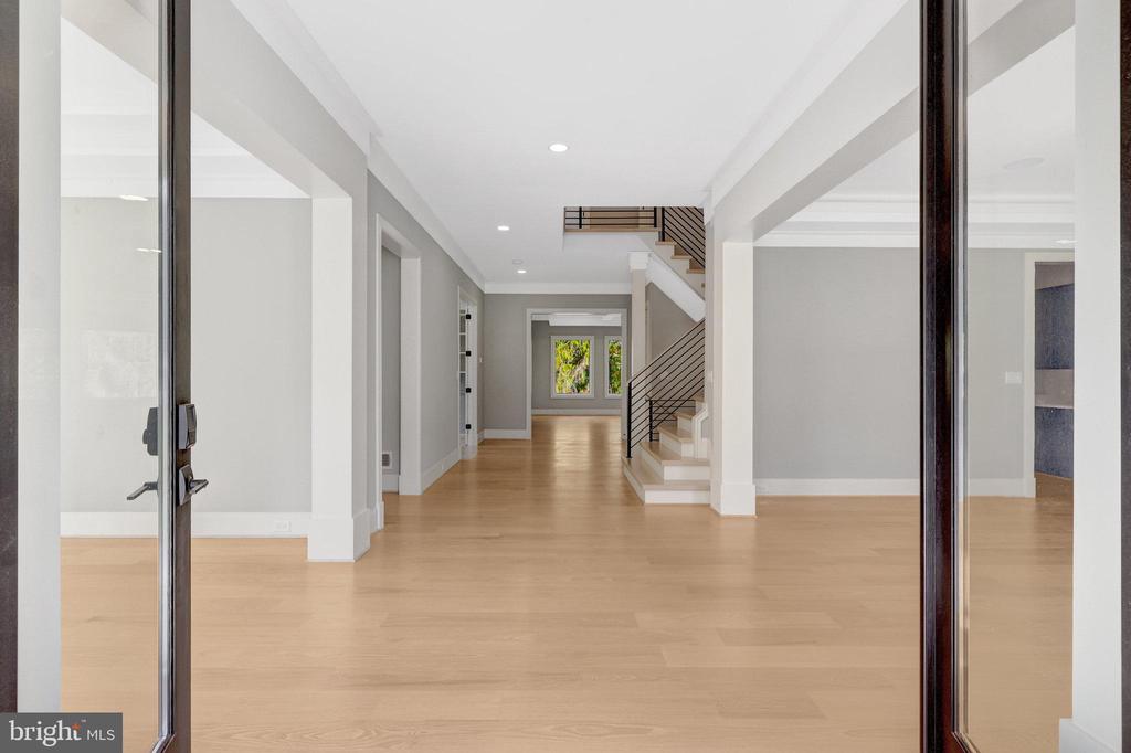 6226 KELLOGG DRIVE