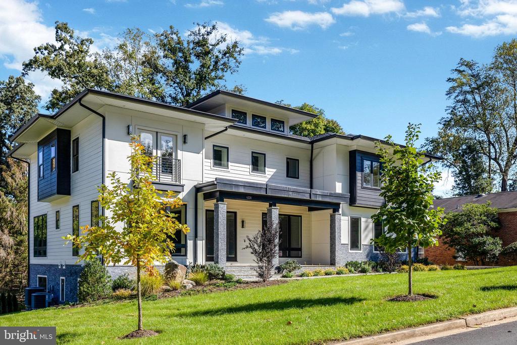 6226 KELLOGG DRIVE