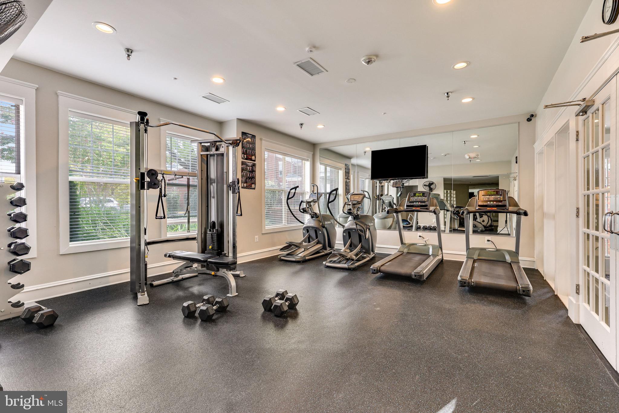 1625 INTERNATIONAL DRIVE 321