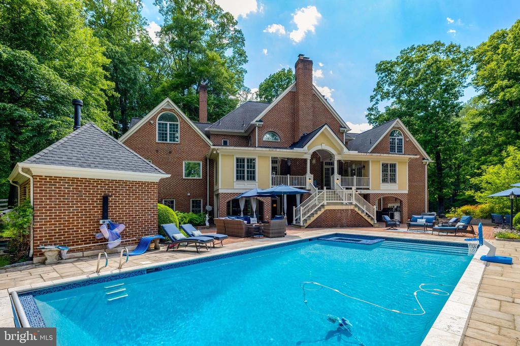 105 INTERPROMONTORY ROAD