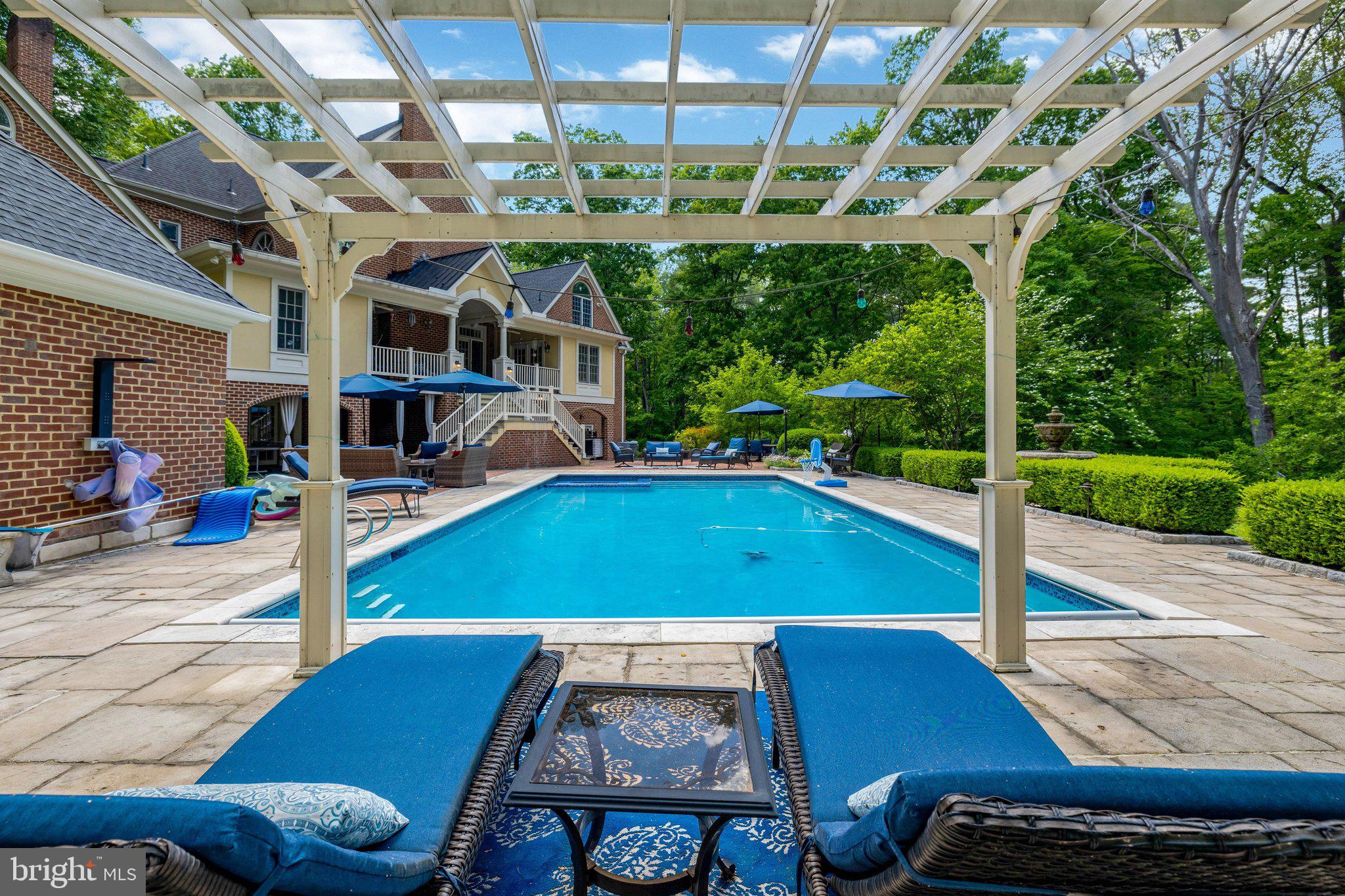 105 INTERPROMONTORY ROAD
