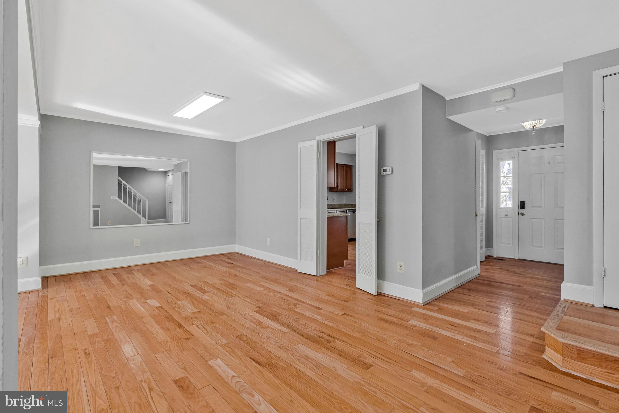 8505 JEFFERSONIAN COURT
