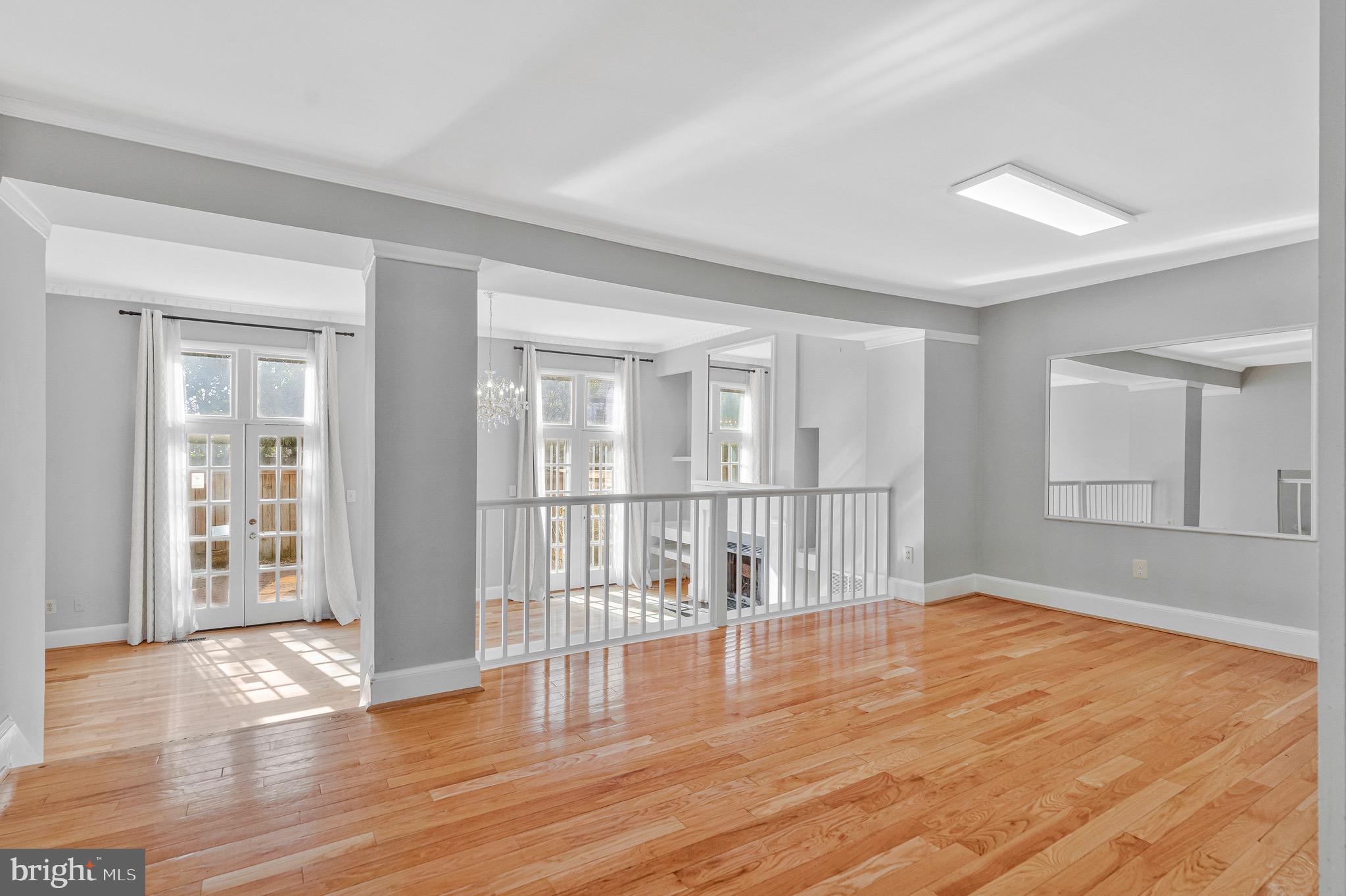 8505 JEFFERSONIAN COURT
