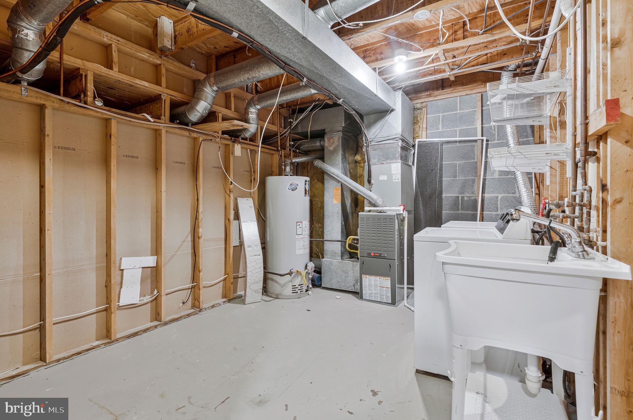 8505 JEFFERSONIAN COURT