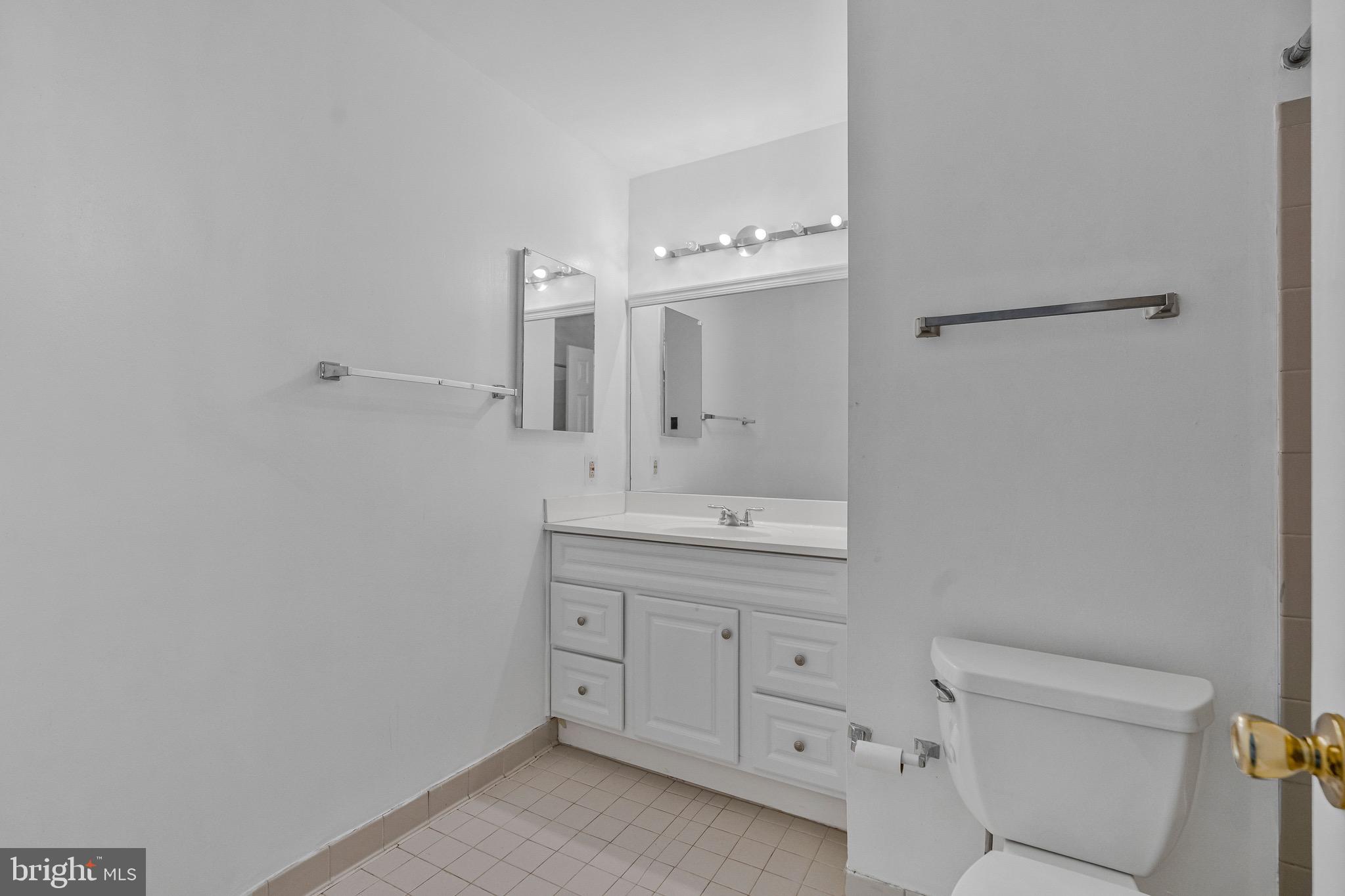 8505 JEFFERSONIAN COURT