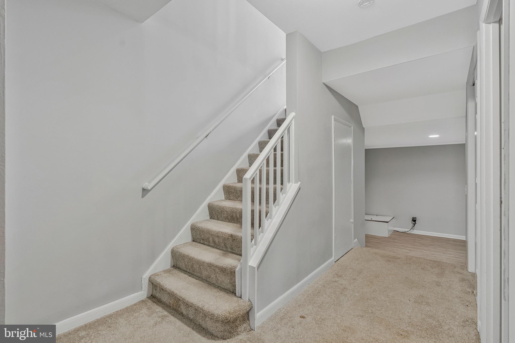 8505 JEFFERSONIAN COURT