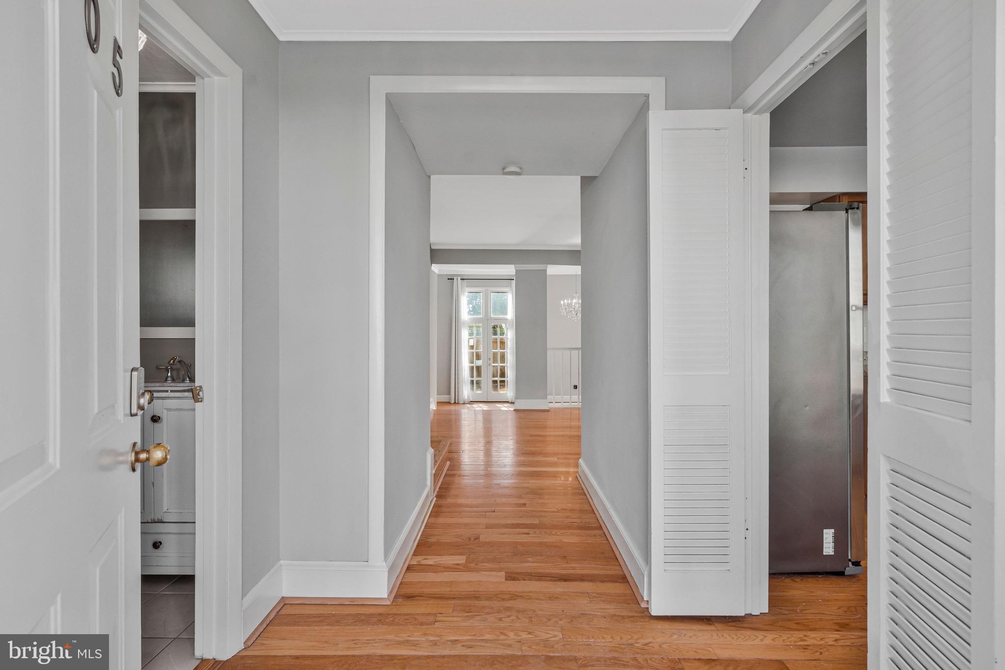 8505 JEFFERSONIAN COURT