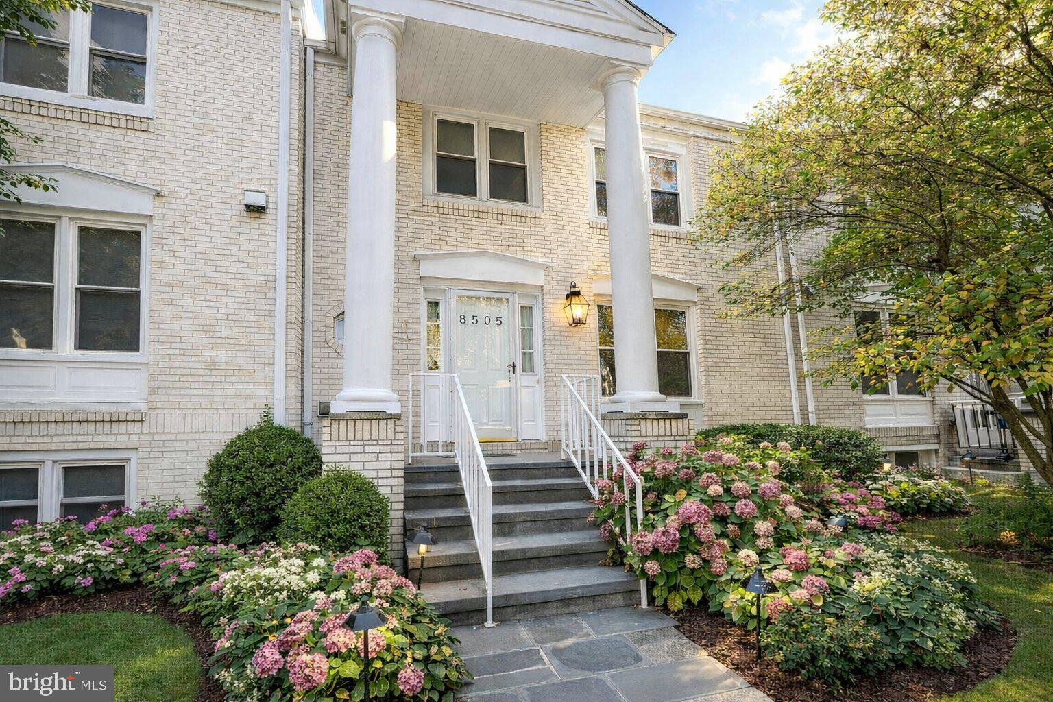 8505 JEFFERSONIAN COURT