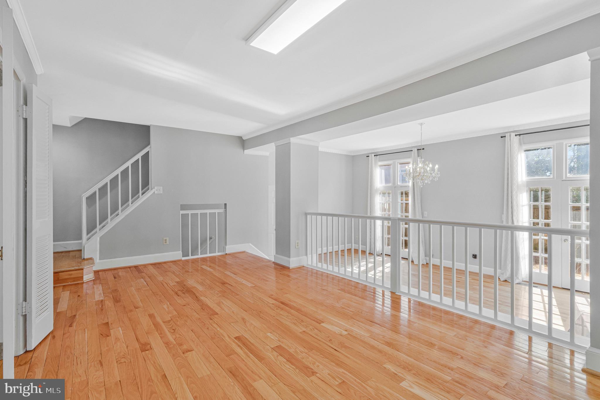 8505 JEFFERSONIAN COURT