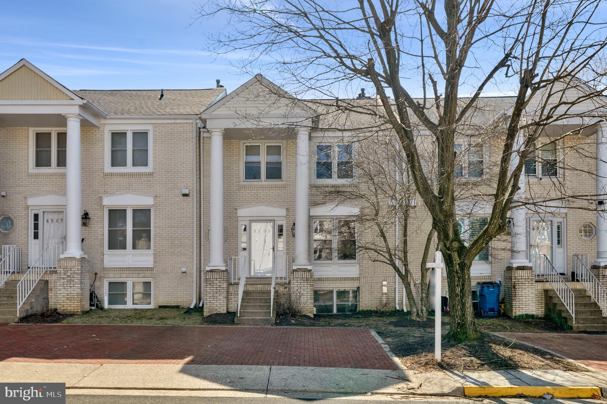 8505 JEFFERSONIAN COURT