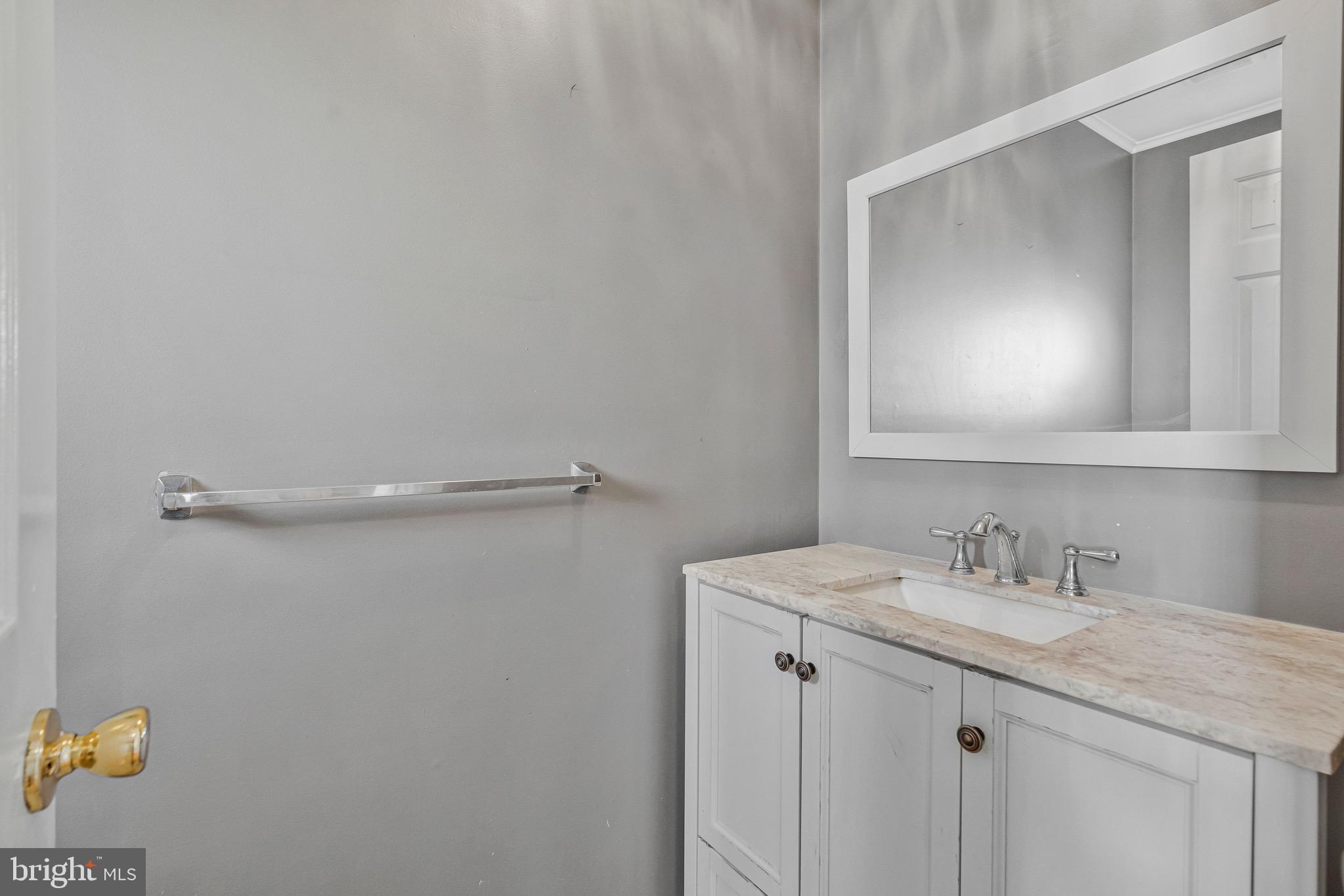 8505 JEFFERSONIAN COURT