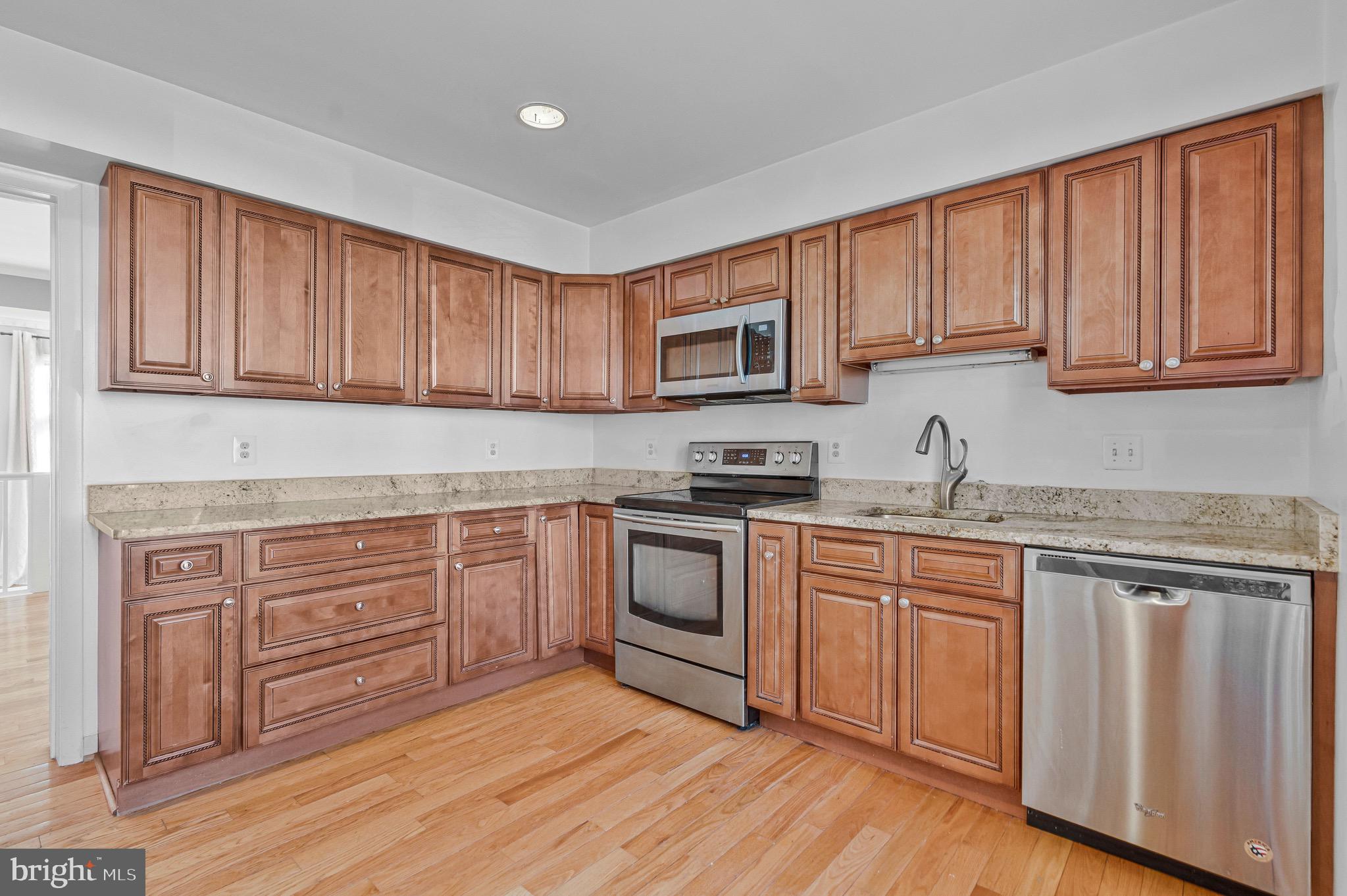 8505 JEFFERSONIAN COURT