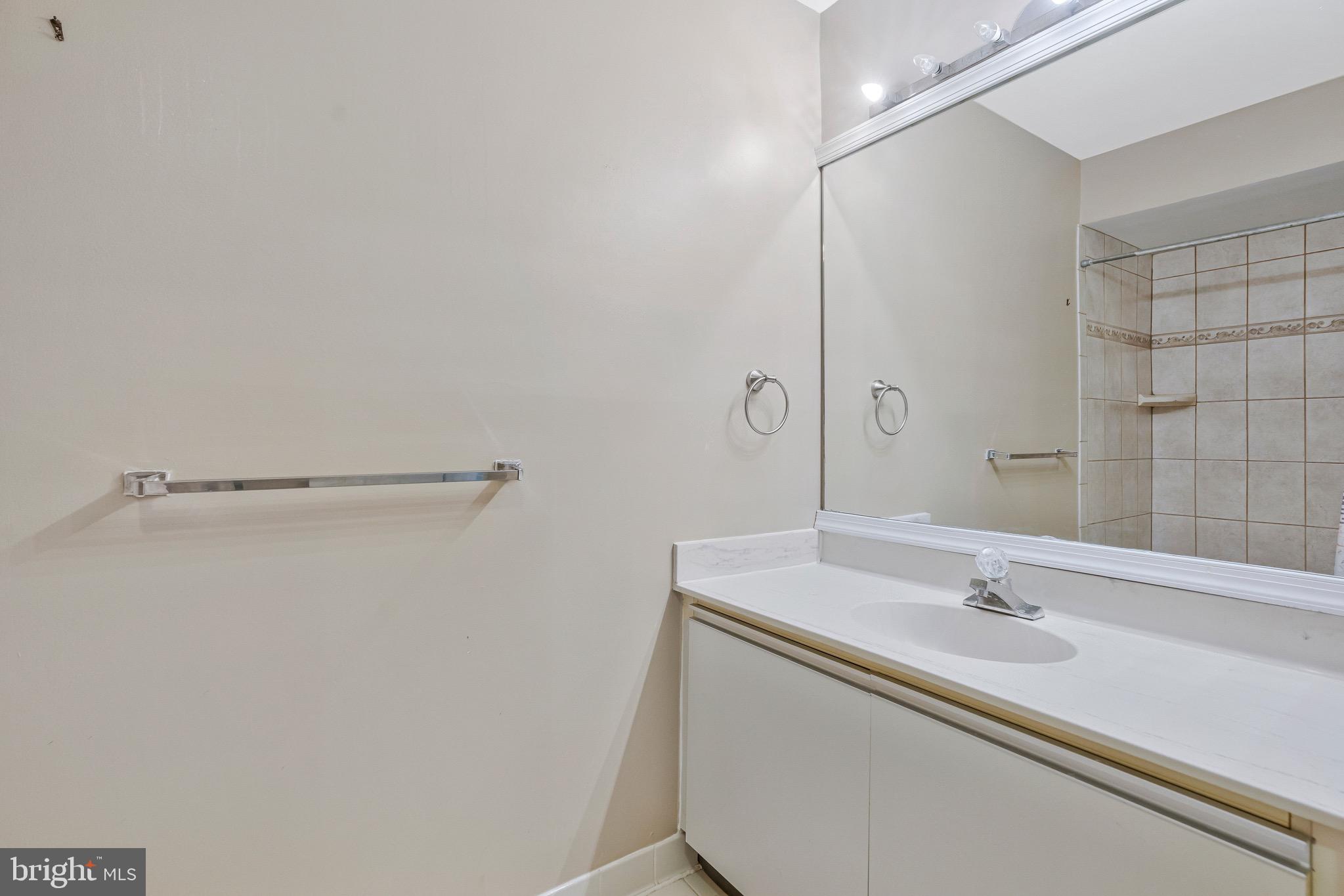 8505 JEFFERSONIAN COURT