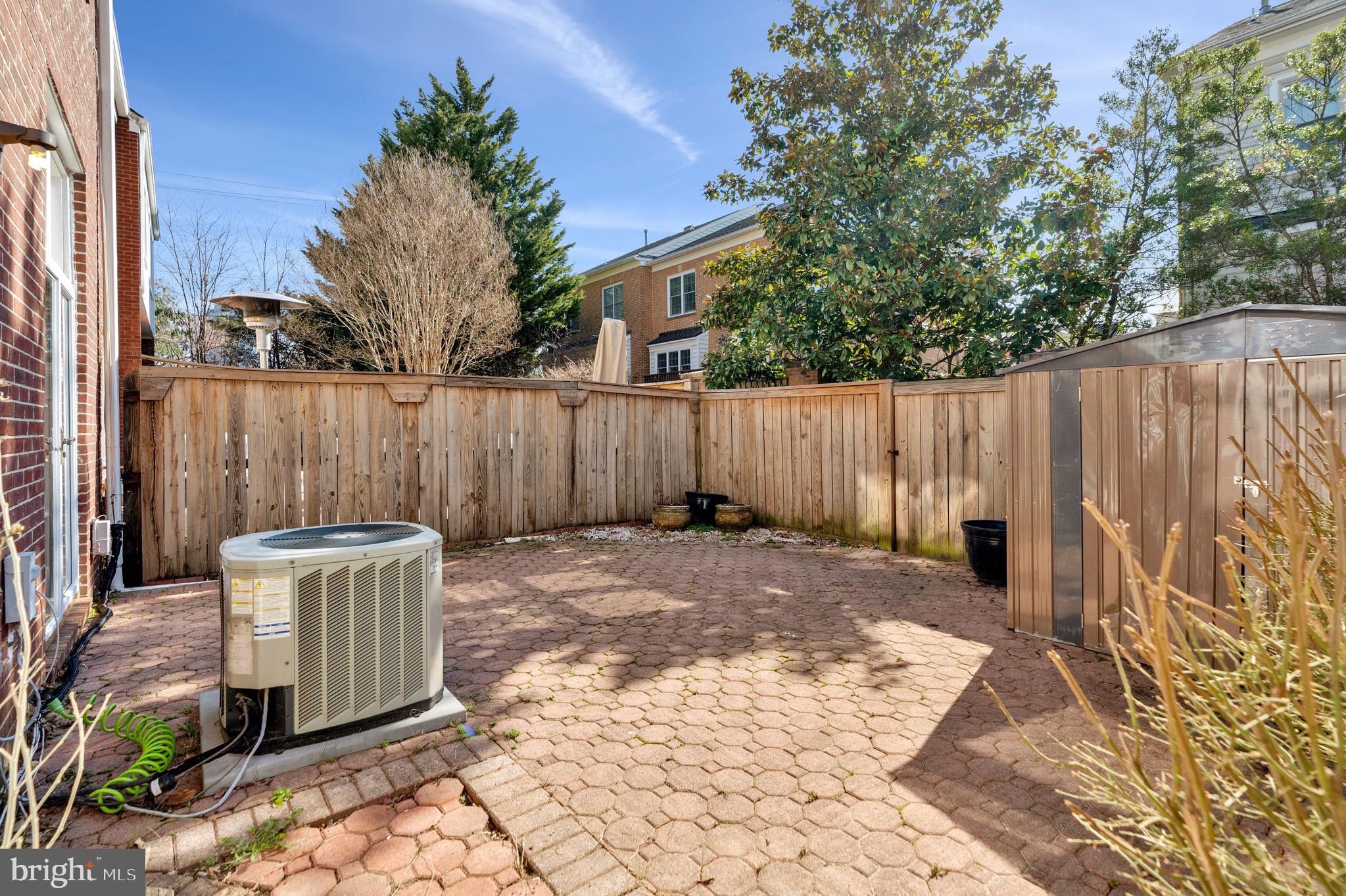 8505 JEFFERSONIAN COURT
