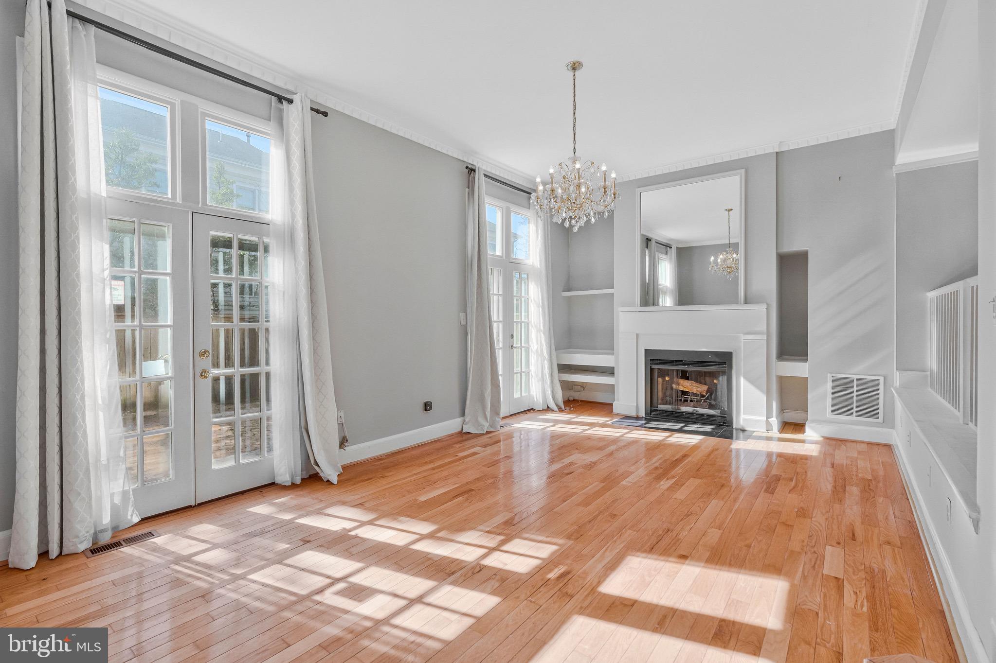 8505 JEFFERSONIAN COURT