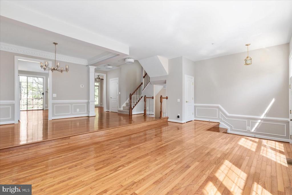 9602 LAGERSFIELD CIRCLE