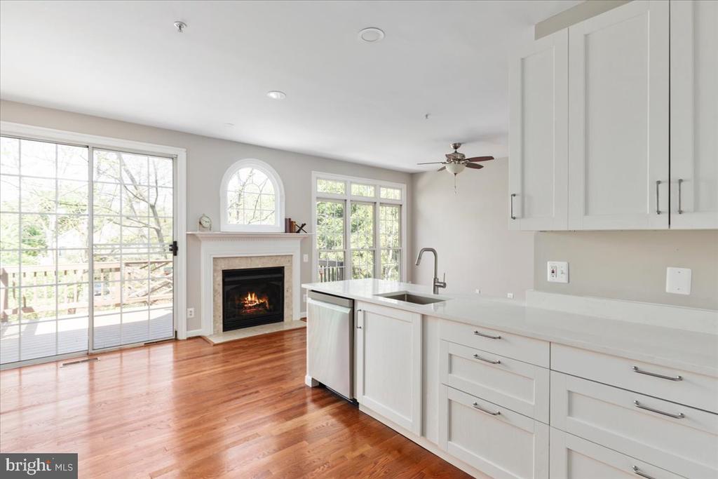 9602 LAGERSFIELD CIRCLE