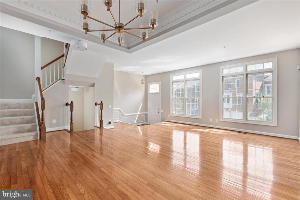 9602 LAGERSFIELD CIRCLE