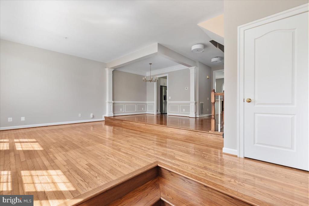 9602 LAGERSFIELD CIRCLE