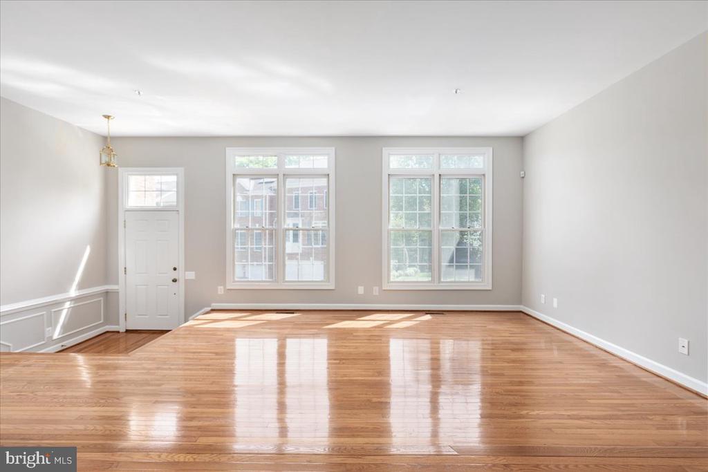 9602 LAGERSFIELD CIRCLE