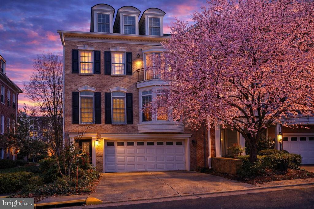 7749 LEGERE COURT
