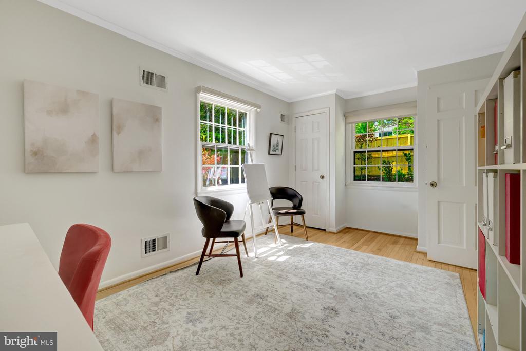 6116 FRANKLIN PARK ROAD